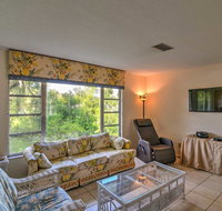 Riverside Dunnellon House with Private Dock  Kayaks - Accommodation Houston