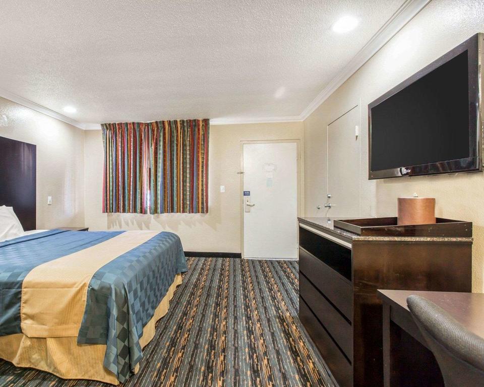 Rodeway Inn San Bernardino - thumb 3