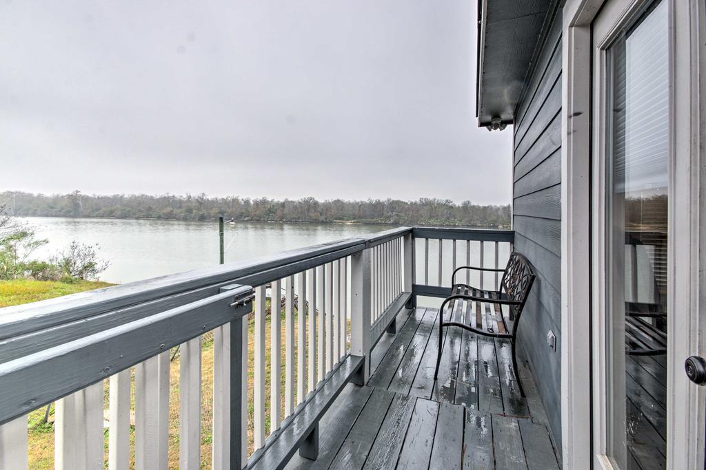 San Jacinto River Home With Private Boat Slip! - thumb 0