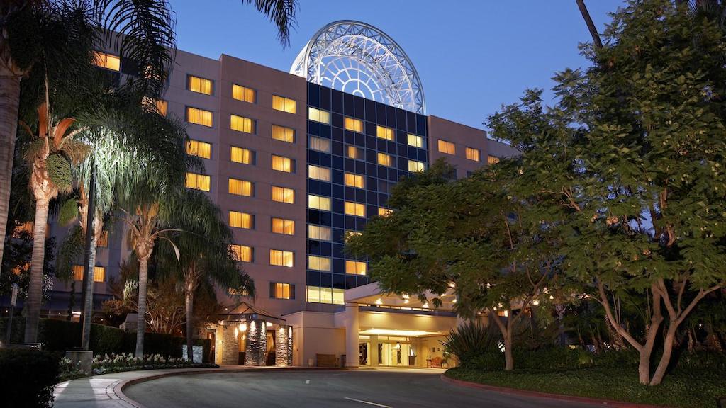 Sheraton Hotel Fairplex & Conference Center - thumb 1