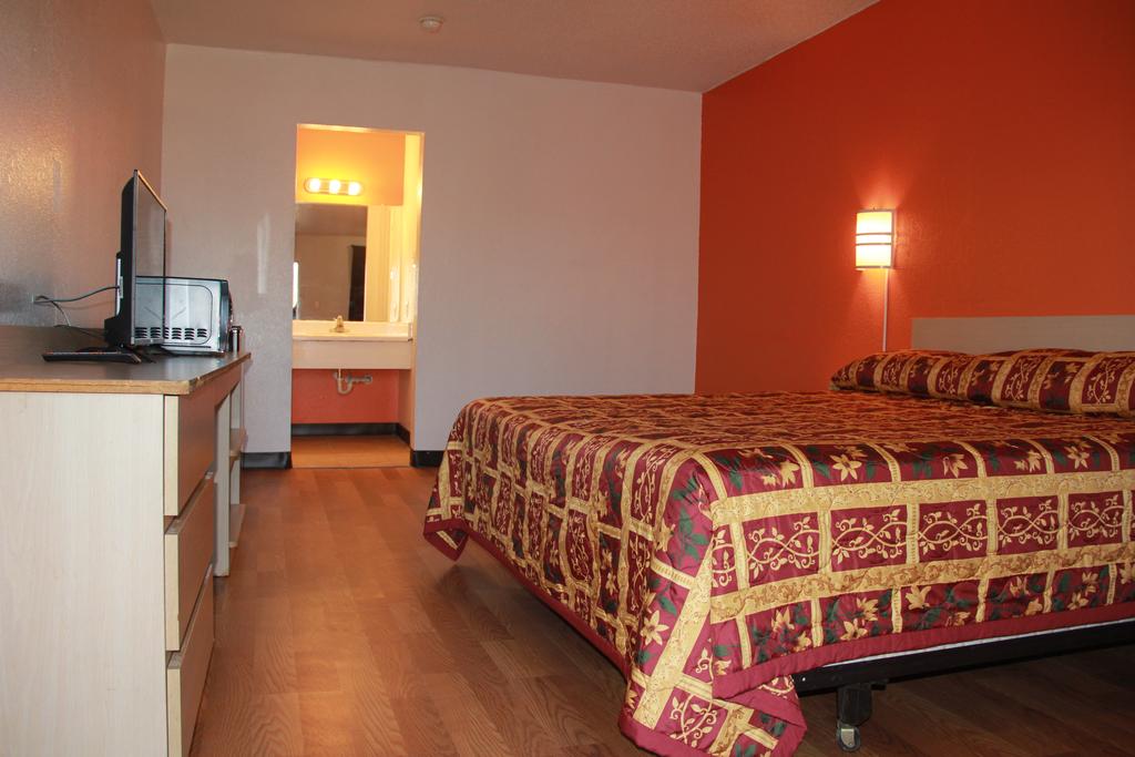 Sherman Inn - thumb 3