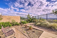 Single-Story San Bernardino Home with View Accommodation Houston