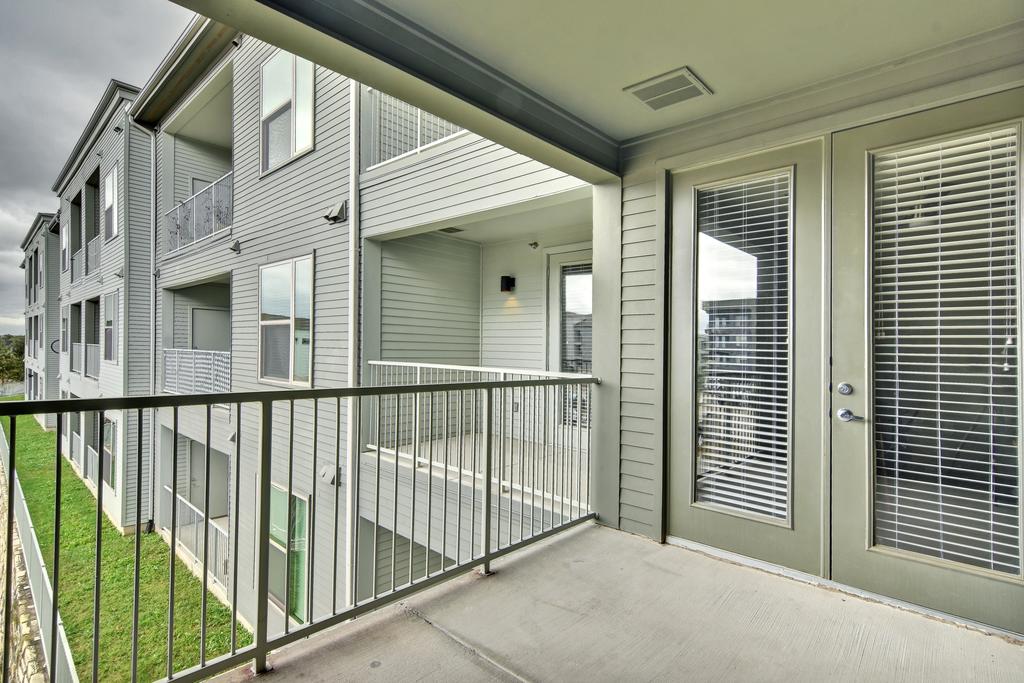 StayLo Austin 2 Bedroom Suites - thumb 2