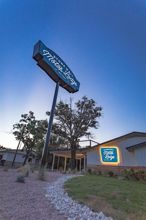 Stonewall Motor Lodge - thumb 3
