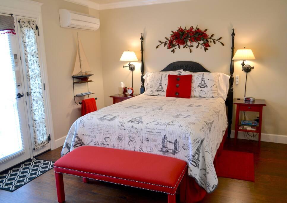 Stunning Serene Studio With Private Patio And Hot Tub - thumb 2