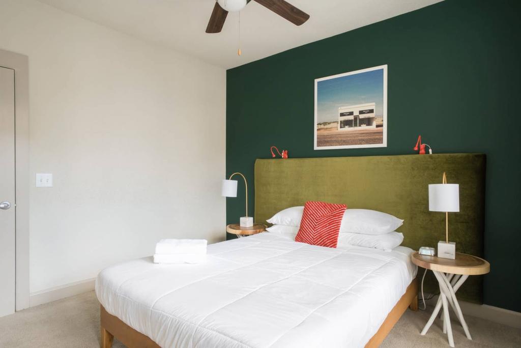 Stylish 1BR - Downtown Austin #340 By WanderJaunt - thumb 3