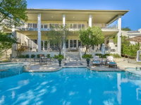 THE ARRIVE LEGACY ESTATE ON LAKE AUSTIN estate Accommodation Houston