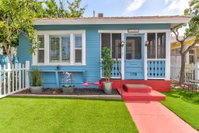 The Market Cottage Accommodation Houston