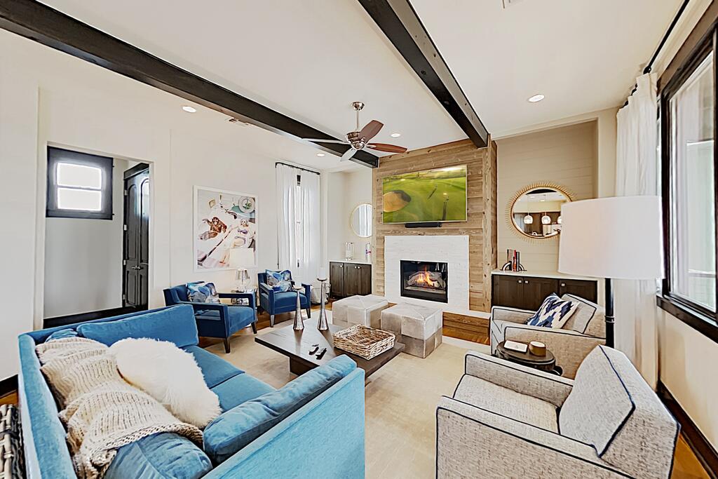 The Reserve: Lakefront Paradise W/ Private Hot Tub Home - thumb 0