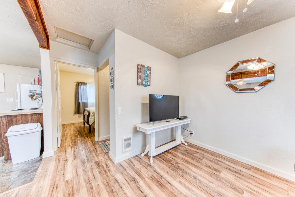 The Sea Glass Cottage - thumb 3