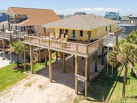 Treasure Trove - Big Ocean Views in Treasure Island Accommodation Houston