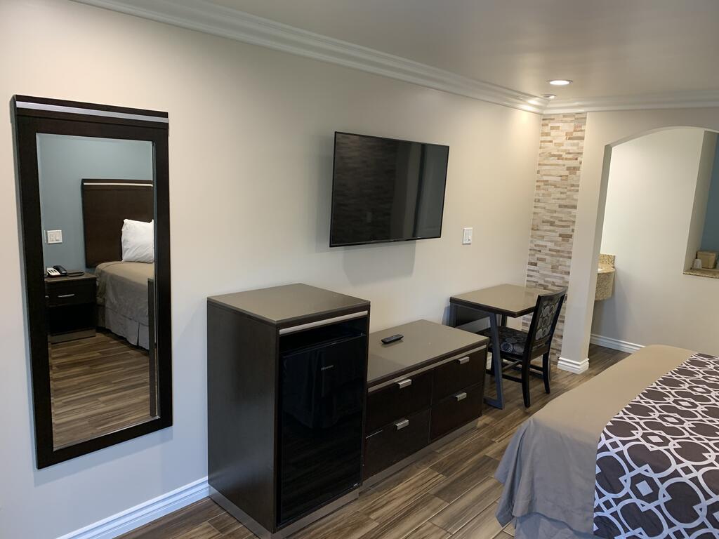 Walnut Inn And Suites - thumb 3