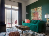 WanderJaunt - Nimitz - 1BR - East Riverside Accommodation Houston