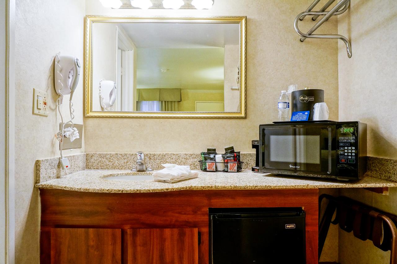 Hotel Tempe/Phoenix Airport InnSuites Hotel & Suites - thumb 21