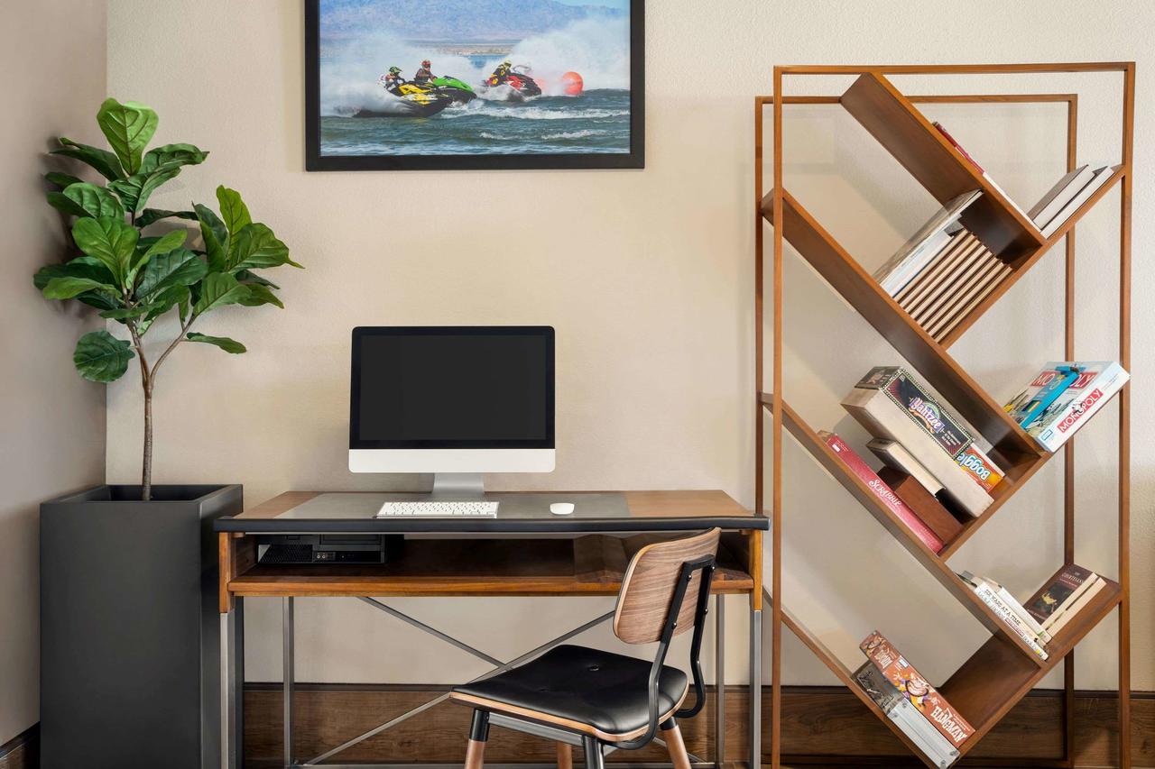 Travelodge By Wyndham Lake Havasu - thumb 1