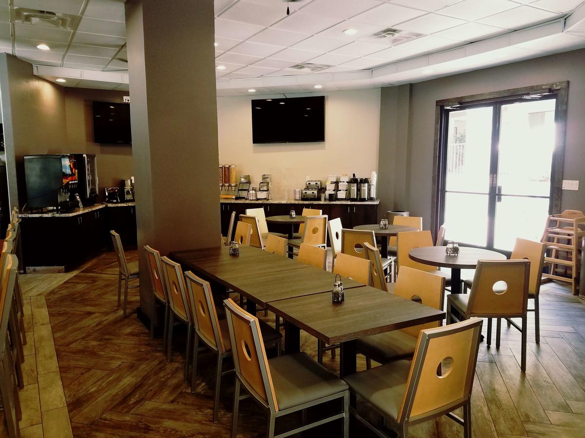 Best Western InnSuites Tucson Foothills Hotel & Suites - thumb 24