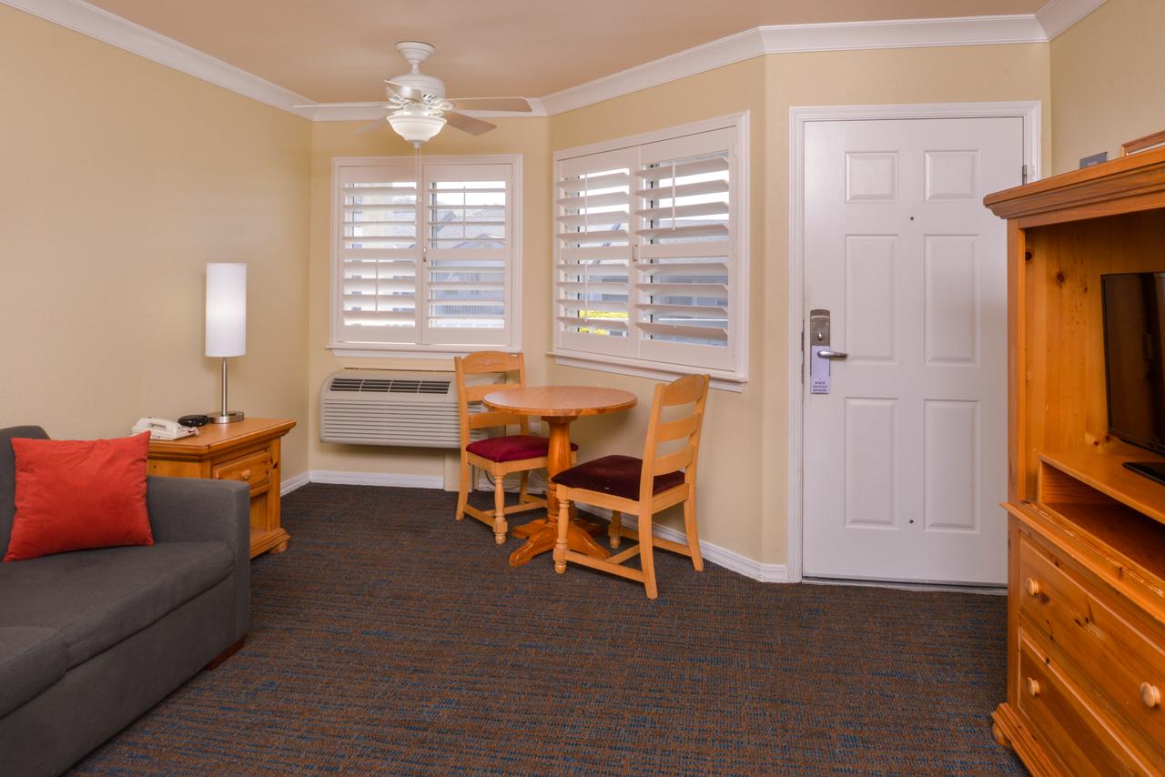 Cayucos Beach Inn - thumb 33