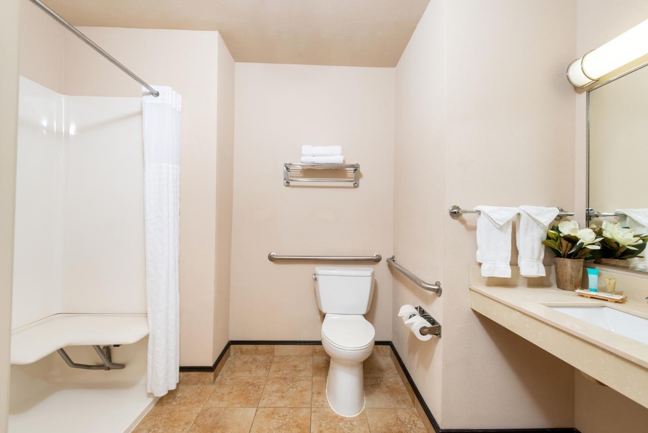 Hotel Chino Hills - thumb 21