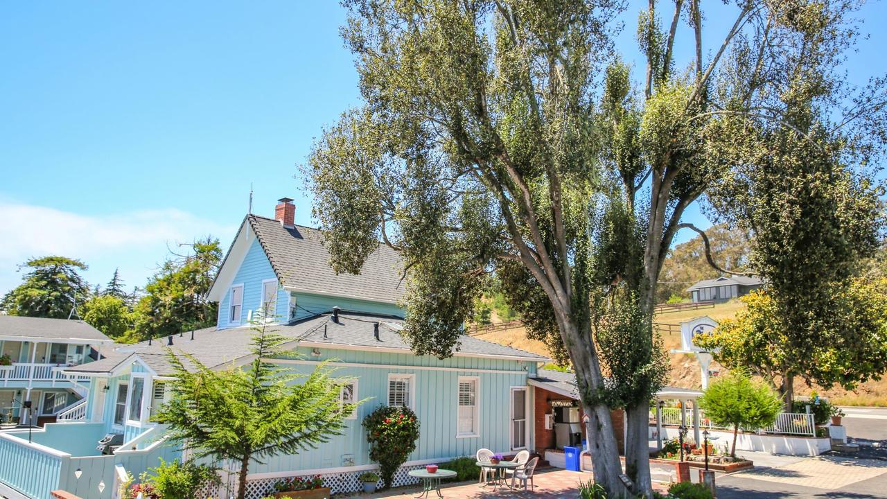 Bluebird Inn - thumb 23