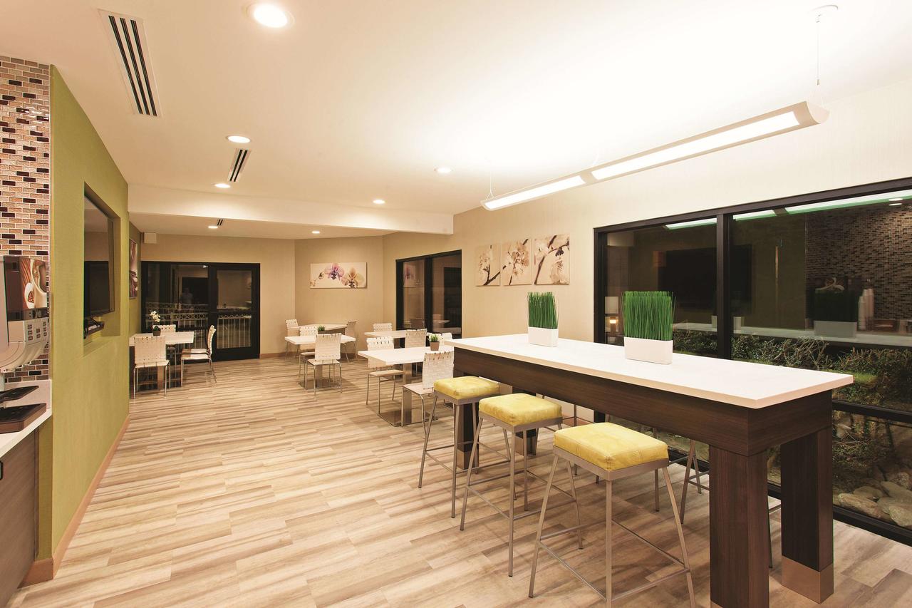 La Quinta By Wyndham Pomona - thumb 5