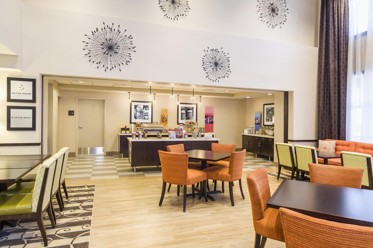 Hampton Inn & Suites San Bernardino - thumb 23