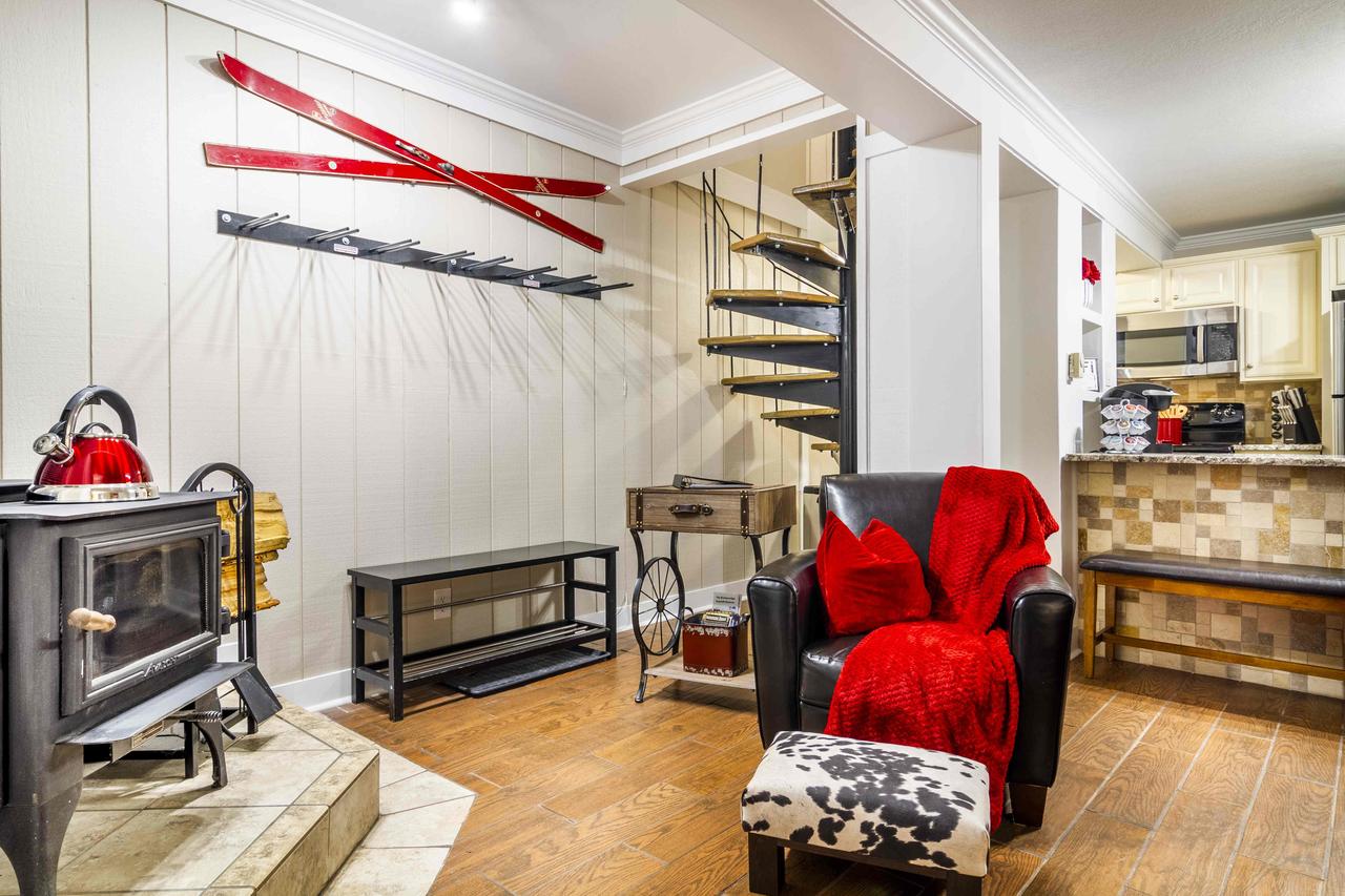 Eat, Sleep. Ski. Repeat! - thumb 11