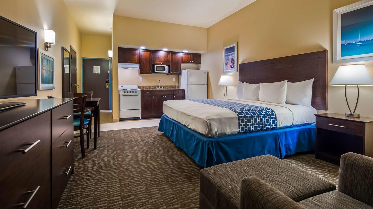 Best Western Naples Plaza Hotel - thumb 42