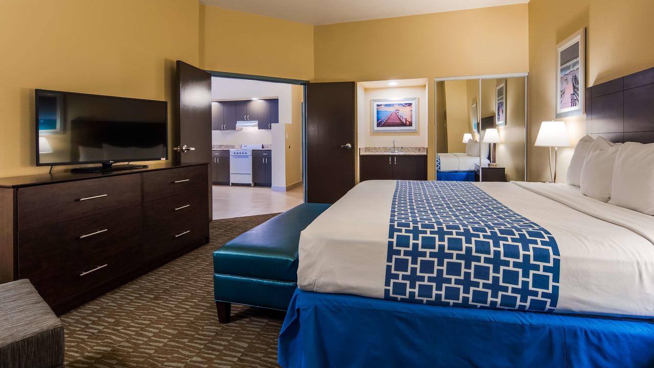 Best Western Naples Plaza Hotel - thumb 44