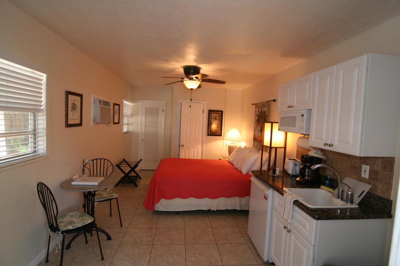 Tropical Villas Of Venice Beach - thumb 21