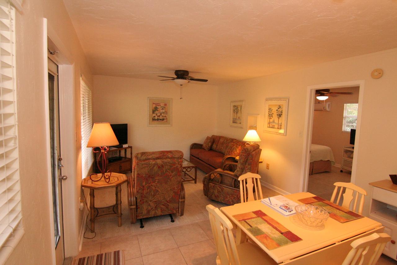 Tropical Villas Of Venice Beach - thumb 24