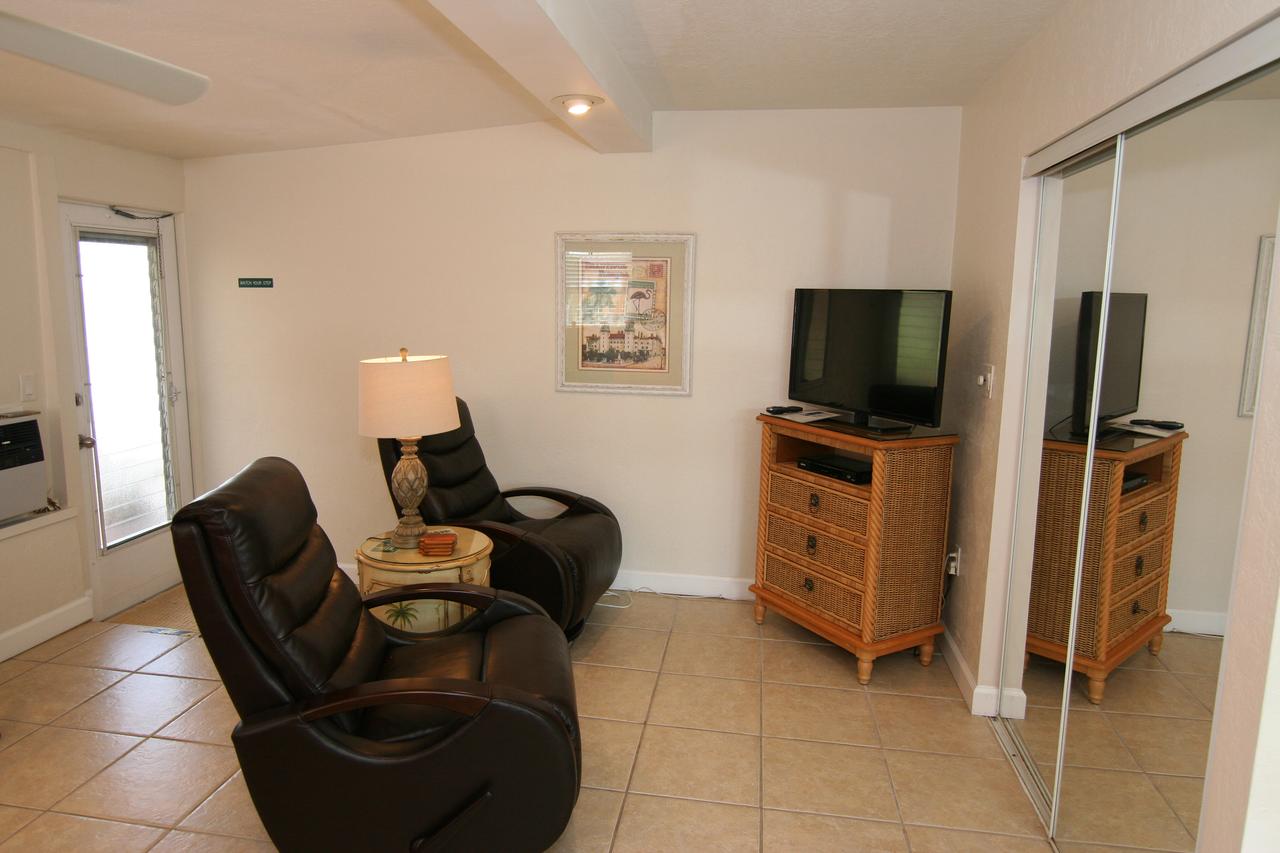 Tropical Villas Of Venice Beach - thumb 11