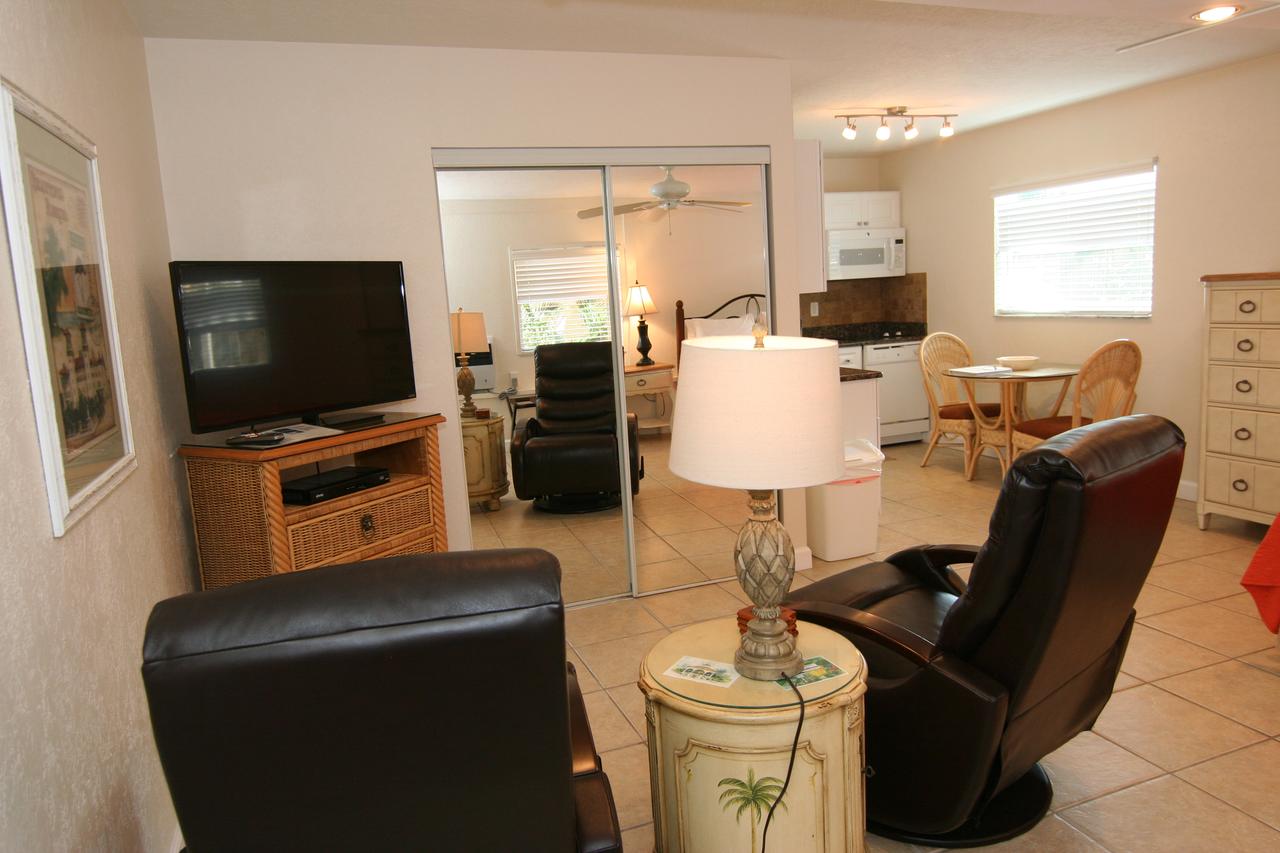Tropical Villas Of Venice Beach - thumb 12