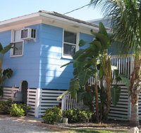 The Holiday Court Villas and Suites - Accommodation Houston