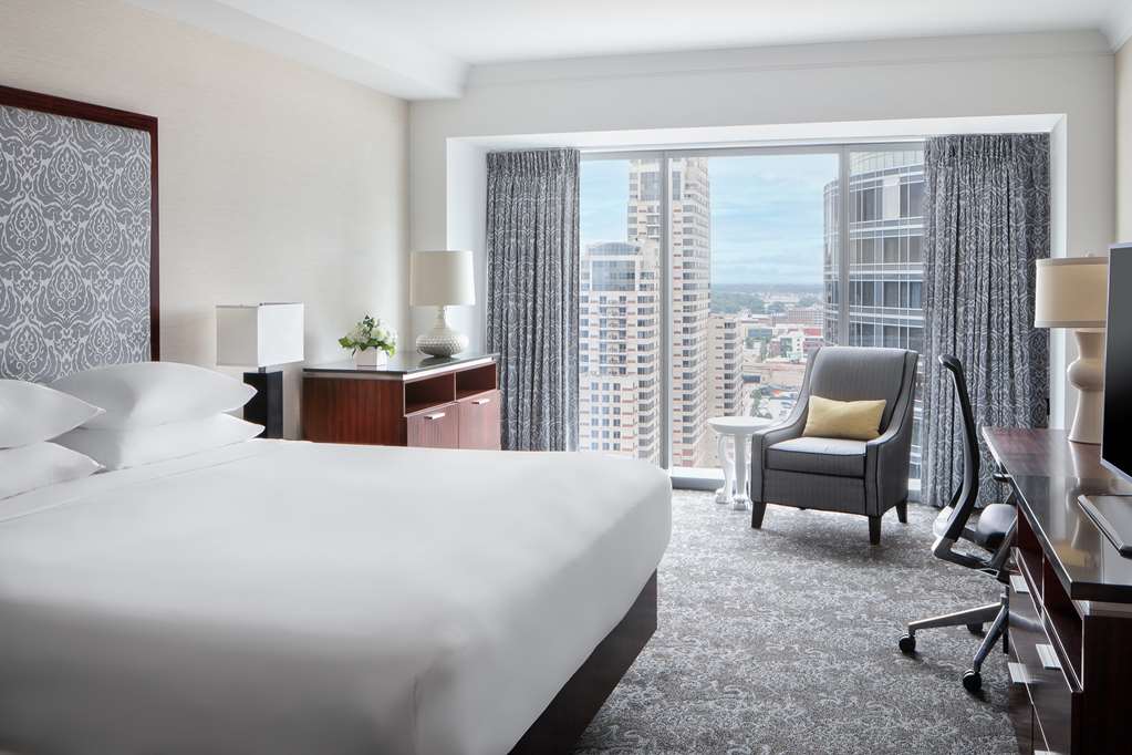 Amway Grand Plaza Hotel, Curio Coll - thumb 7