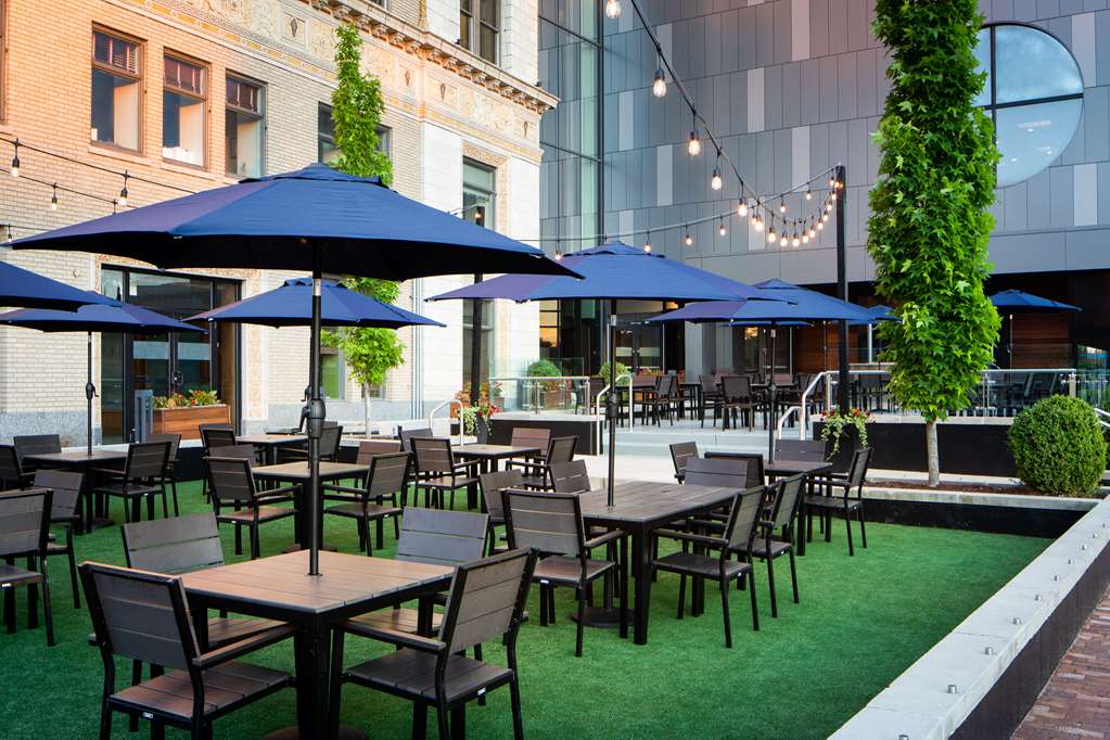 Amway Grand Plaza Hotel, Curio Coll - thumb 11