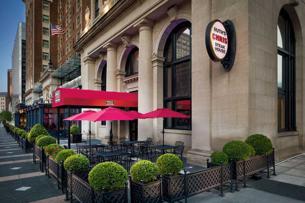 Amway Grand Plaza Hotel, Curio Coll - thumb 12