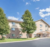 Baymont Inn  Suites Holland - Accommodation Houston