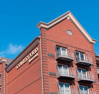 Courtyard Holland Downtown - Accommodation Houston