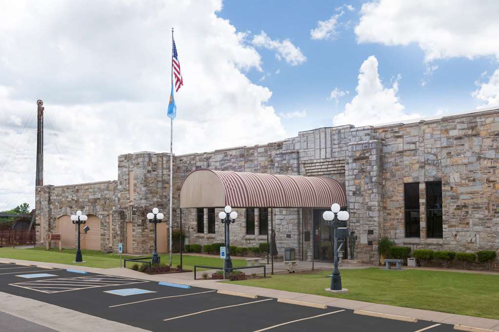 Days Inn  Ardmore - thumb 7