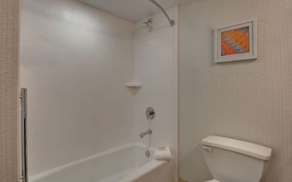 Hampton Inn - thumb 6