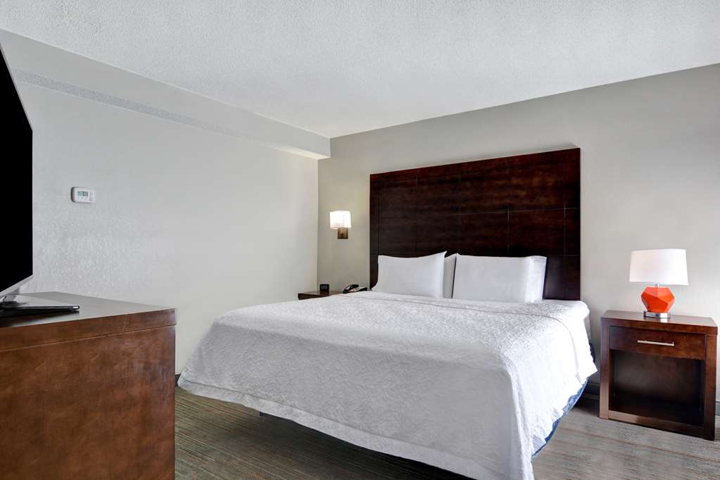 Hampton Inn - thumb 7