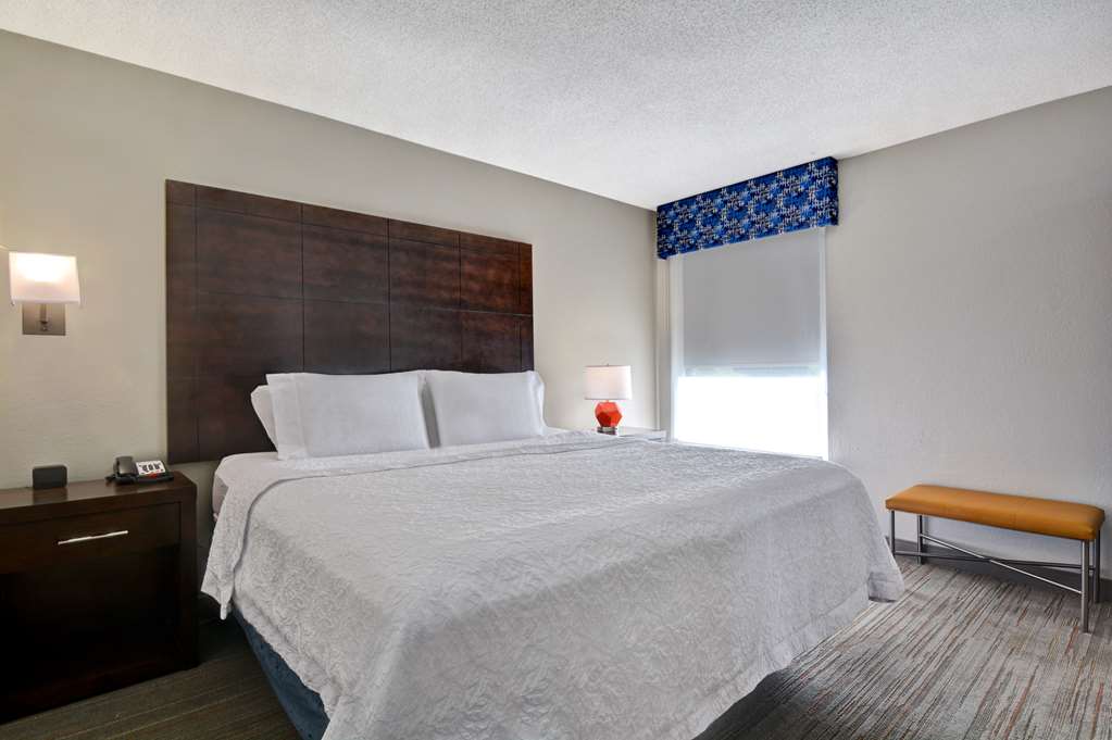 Hampton Inn - thumb 11