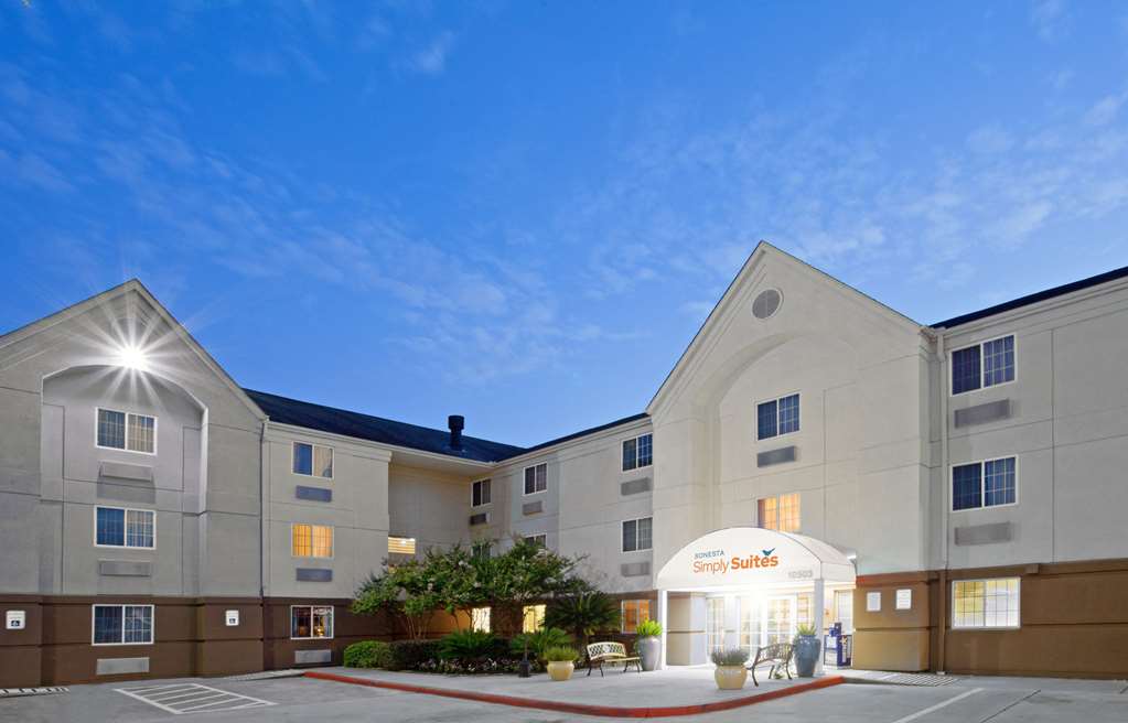 Sonesta Simply Suites Houston CityCentre