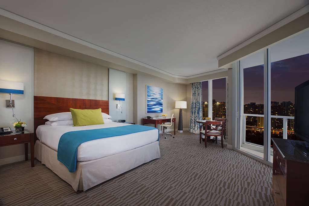 Trump International Beach Resort - thumb 10