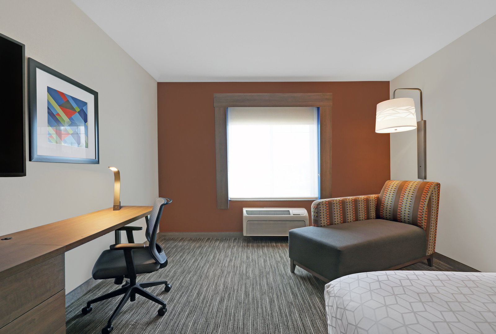 Holiday Inn Express Hotel & Suites - thumb 6