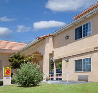 Super 8 Hayward Downtown - Accommodation Houston