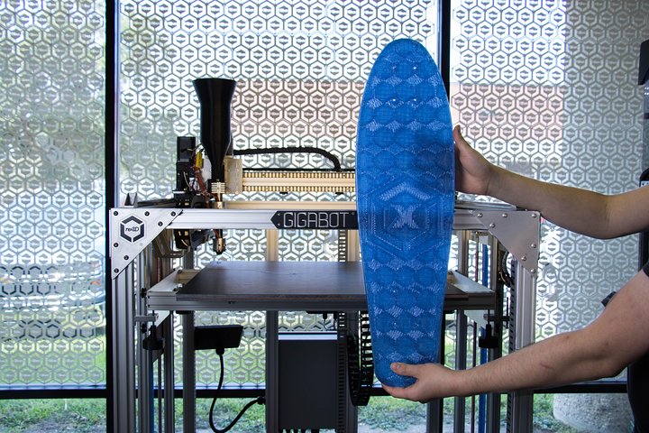 3D Printer Factory Tour Plus 2 Ft Tall Rocket!