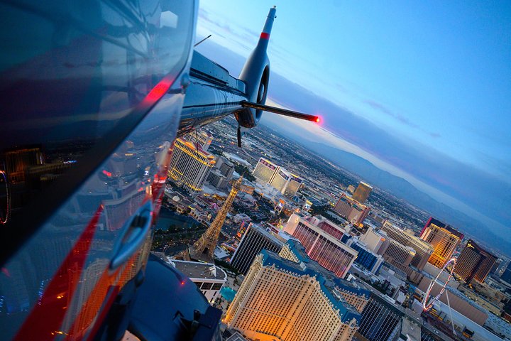 Las Vegas Strip Helicopter Night Flight With Optional Transportation - thumb 4