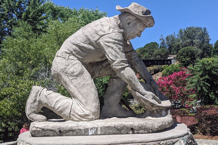 Old Town Auburn Scavenger Hunt Walking Tour And Game - thumb 2