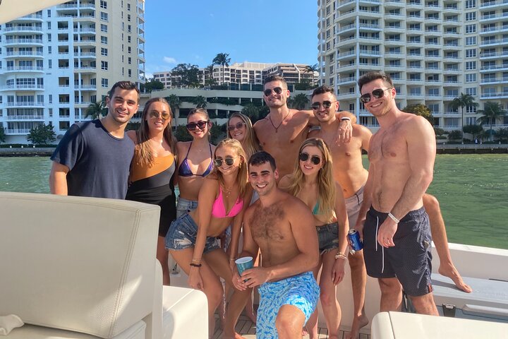 Yacht Rental In Miami, FL - thumb 2